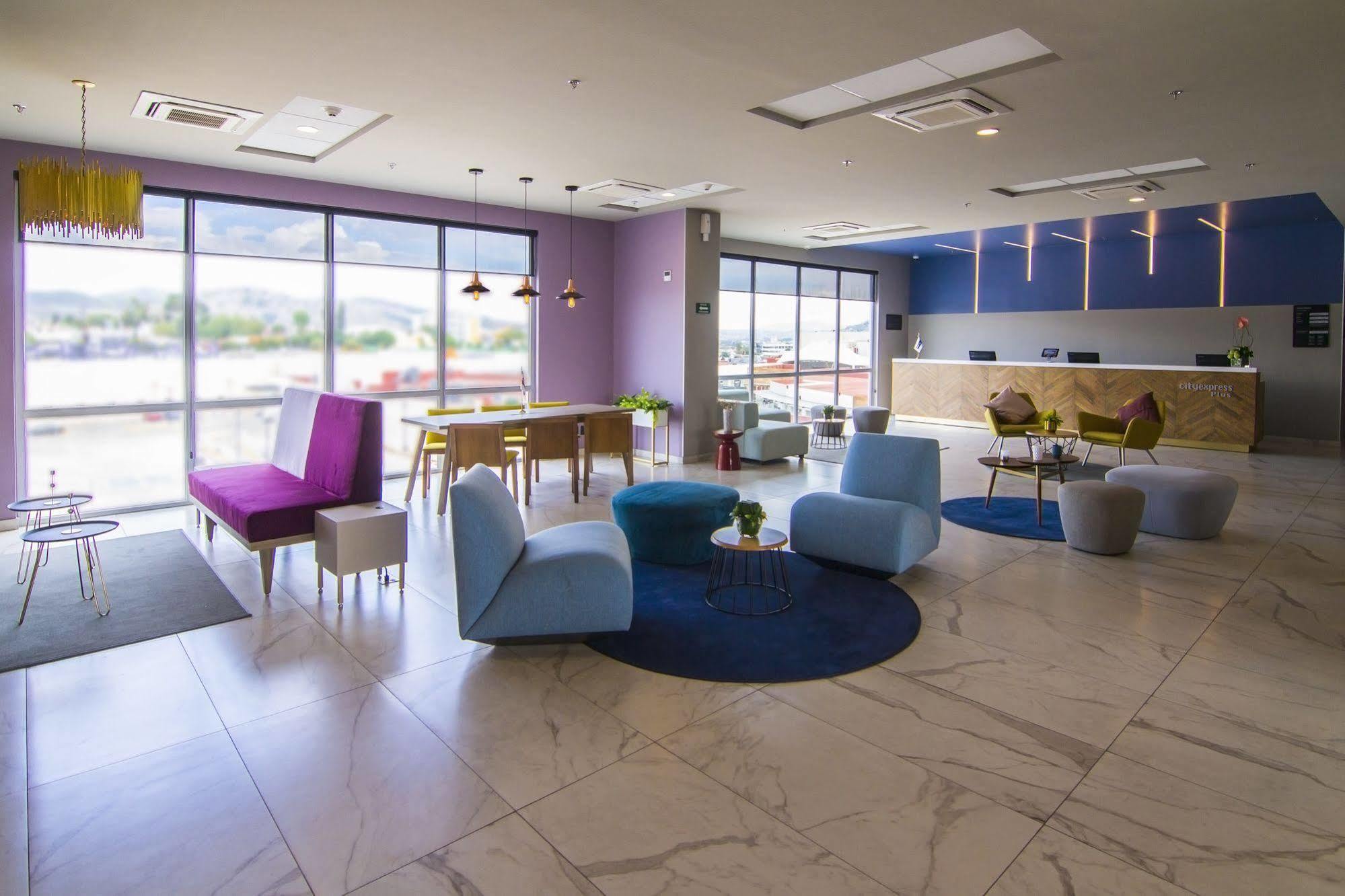 Hotel Express By Marriott Ciudad De Mundo E Mexico-stad