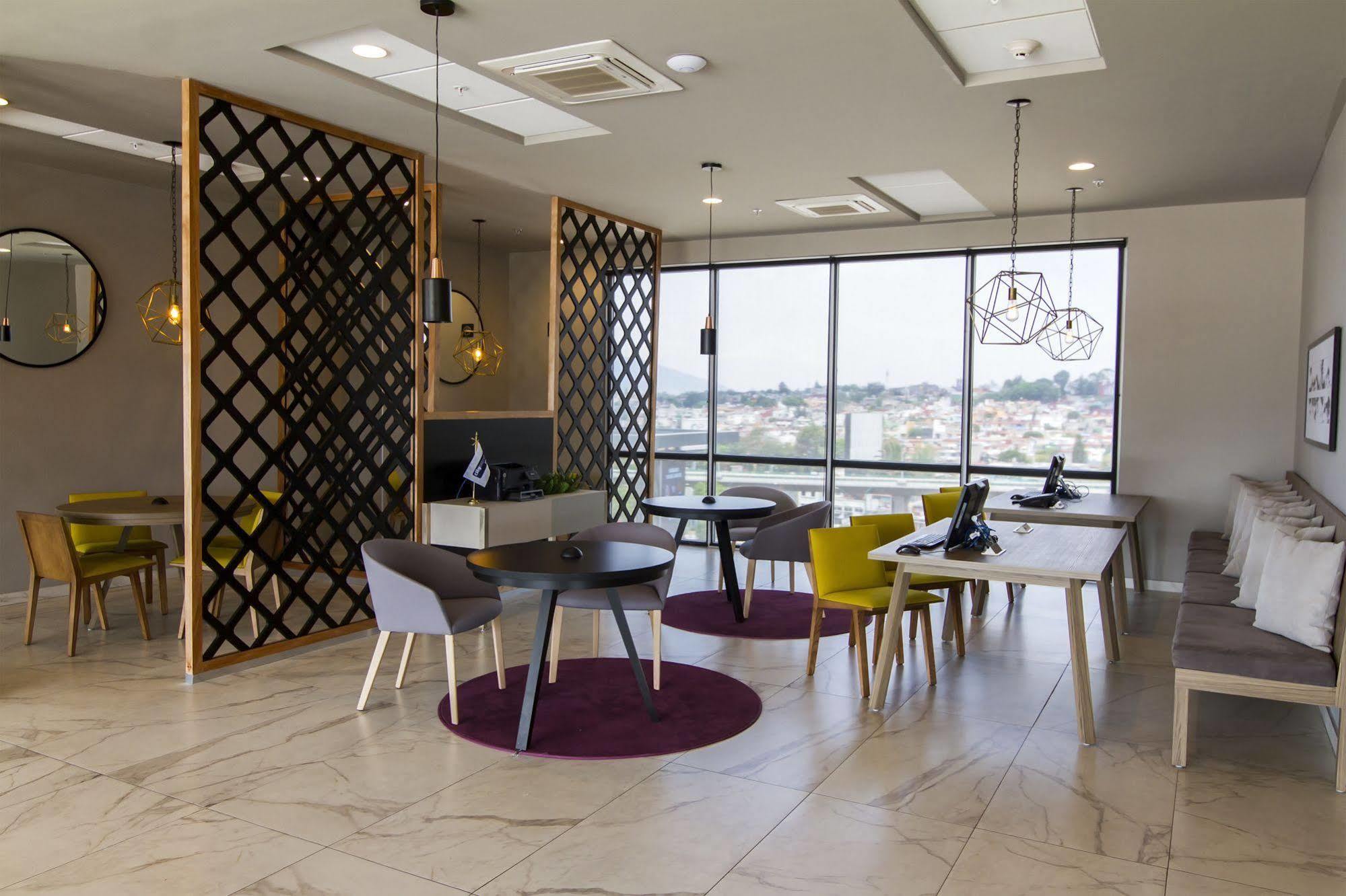 Hotel Express By Marriott Ciudad De Mundo E