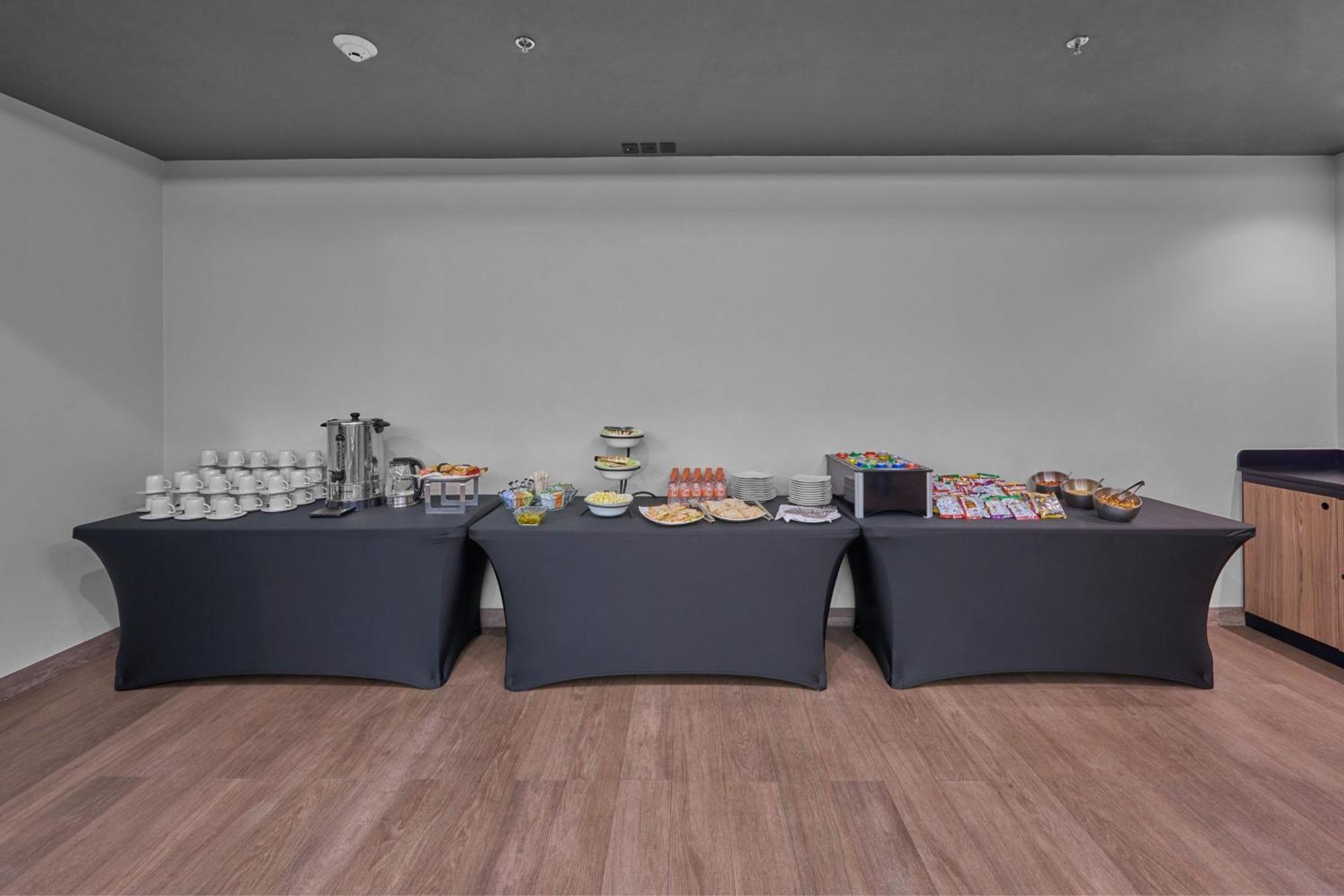 Express By Marriott Ciudad De Mundo E 3*