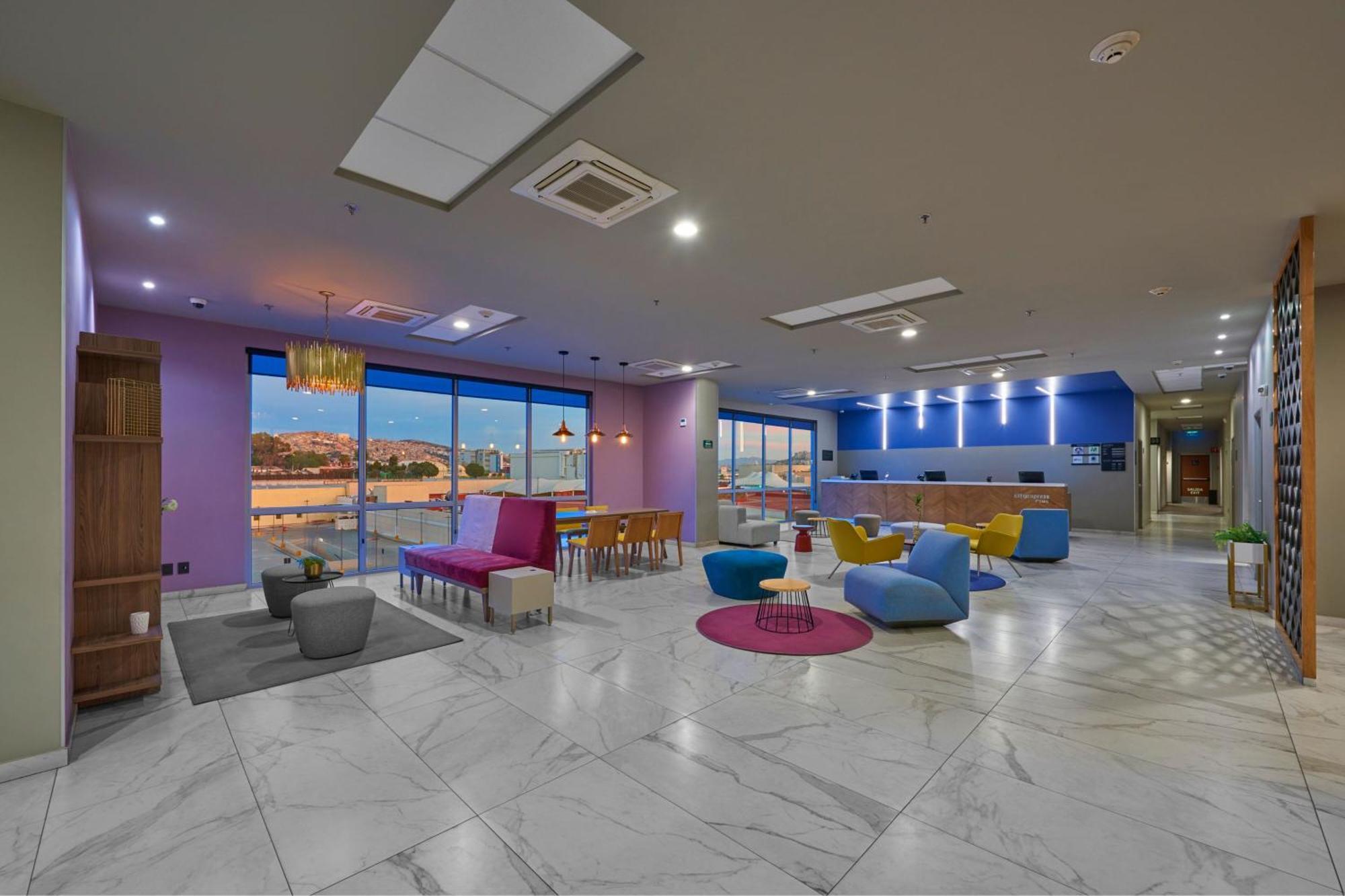 Express By Marriott Ciudad De Mundo E Hotel 3*