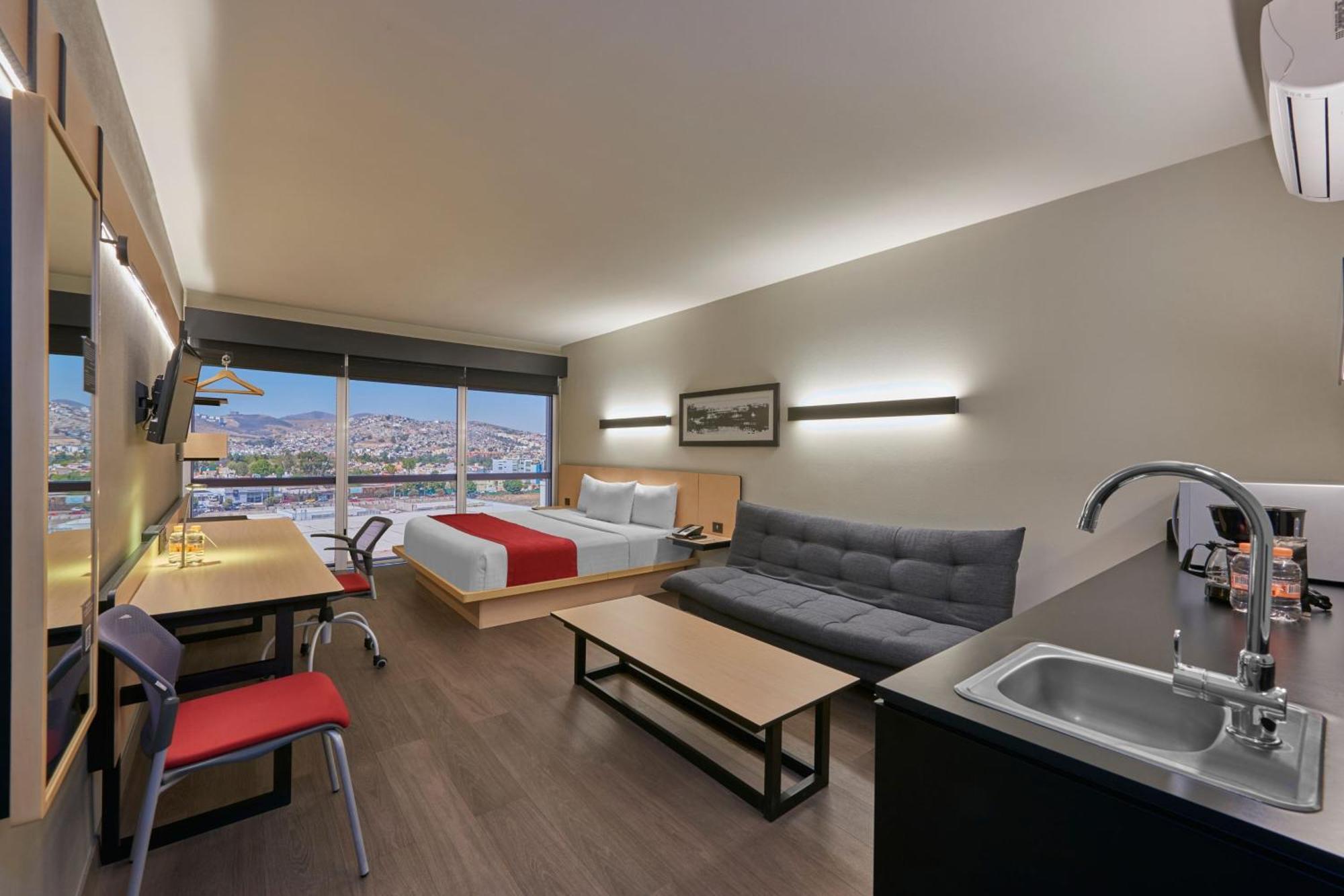 Hotel Express By Marriott Ciudad De Mundo E 3*