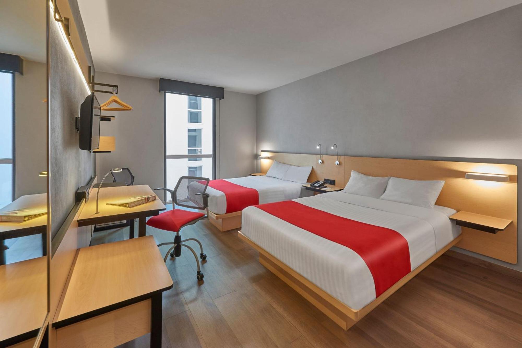 Express By Marriott Ciudad De Mundo E