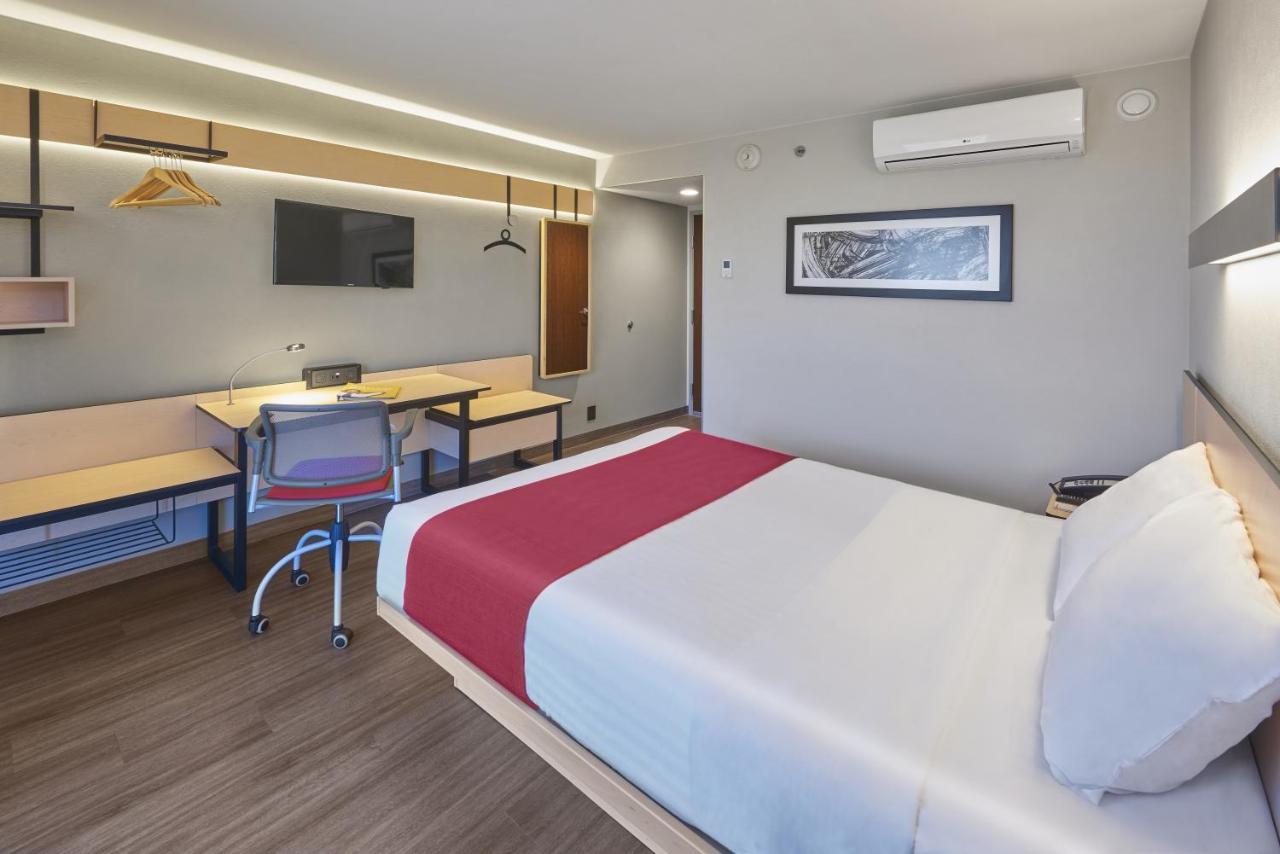 Express By Marriott Ciudad De Mundo E
