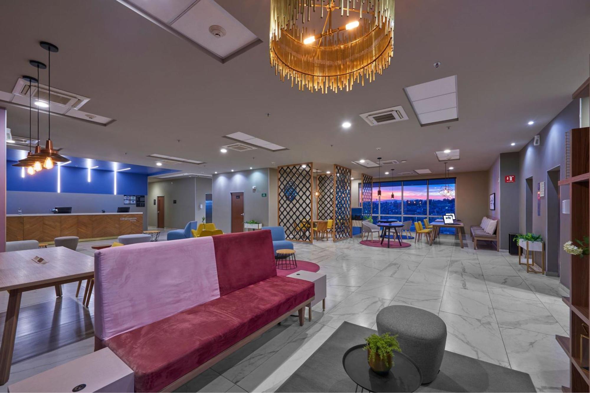 City Express Plus By Marriott Ciudad De Mexico Mundo E Hotel Mexico City